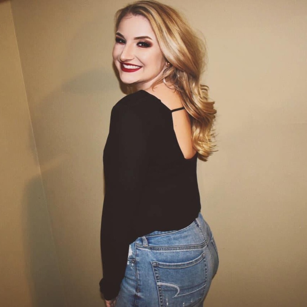 Low-back black top
